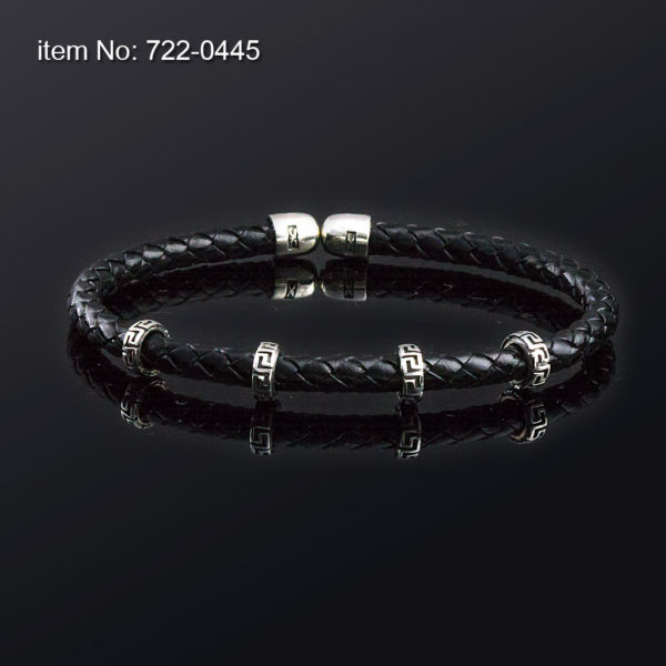 Sterling silver bracelet with motif meandros and with 5 mm genuine braided leather. Black