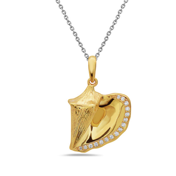 Conch Shell Yellow Gold Pendant with Diamonds