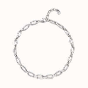 Necklace with medium-sized oval-shaped links. It features a lobster clasp, allowing you to adjust this piece of jewelry to the desired length. Just like all of UNOde50’s jewelry, this was handmade in Spain using a high-quality silver-plated metal alloy.